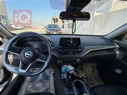 نيسان ألتيما